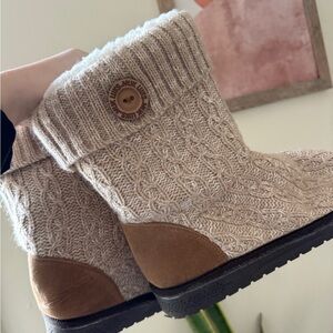 Muk Luks women’s boots